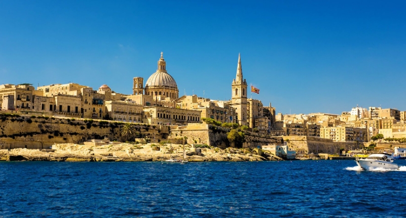 10 FABULOUSLY BEAUTIFUL PLACES IN THE WORLD THAT ARE BEST SUITED FOR TRAVEL IN 2019