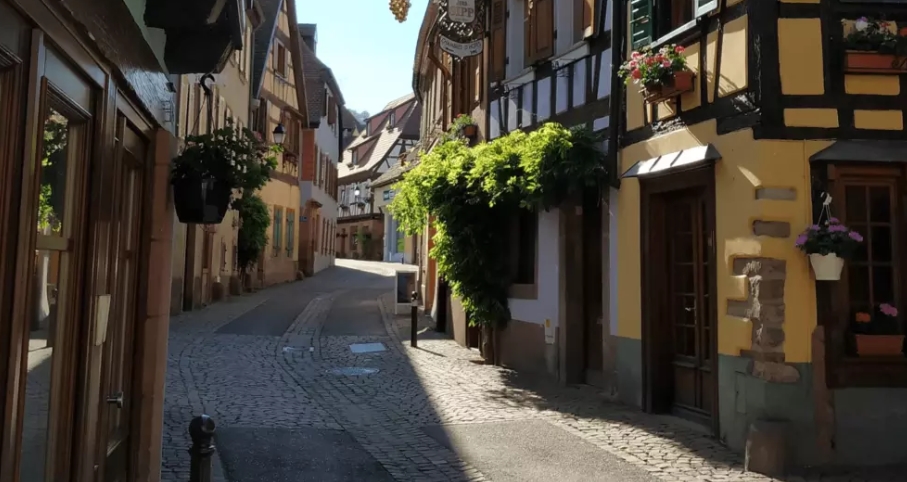 Acquaintance with Alsace: by public transport from Colmar to Strasbourg